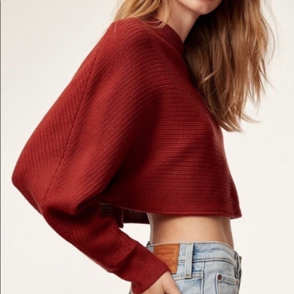 Wilfred Free Aritiza sweater. Cropped wool maroon. Size 2